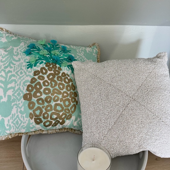 Lilly Pulitzer Tropical Pineapple Decorative Pillow - Picture 3 of 3